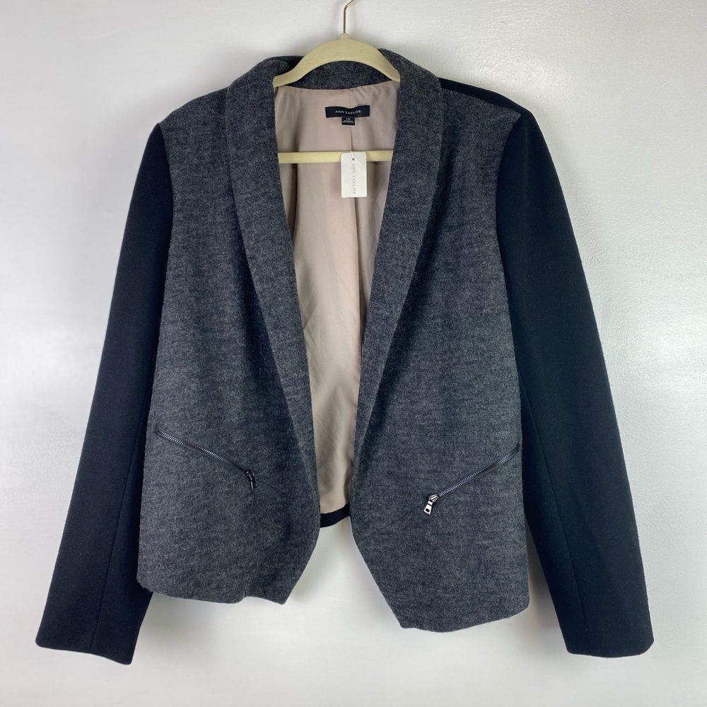 Ann Taylor Size 14  Open Women's Gray and Black Blazer Business Casual